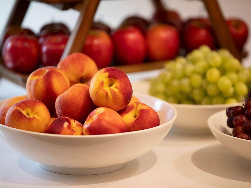 Mercure Sydney Macquarie Park Ресторант снимка