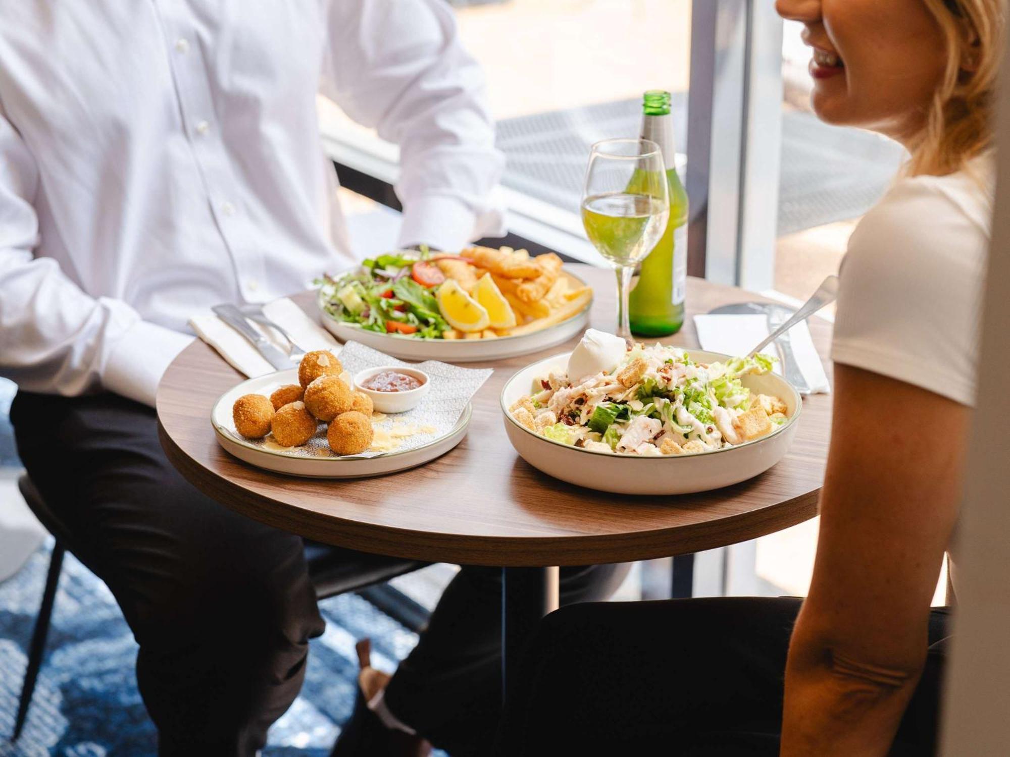 Mercure Sydney Macquarie Park Екстериор снимка